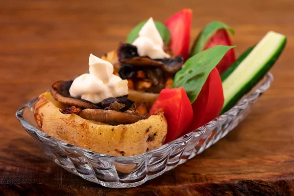 Kartoffeln Gebacken Mit Haut Ofen Mit Einer Füllung Aus Gebratenen — Stockfoto