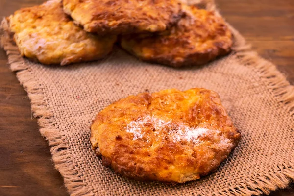 Biscotti Forno Fino Doratura Cosparsi Zucchero Velo Tovagliolo Lino — Foto Stock