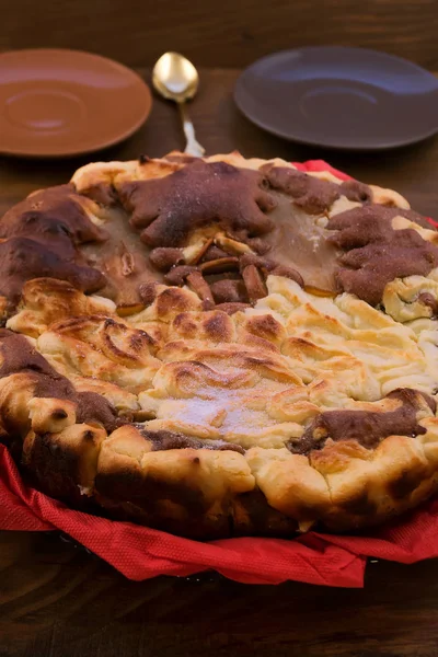 Pastel Masa Con Cacao Requesón Una Servilleta Roja — Foto de Stock