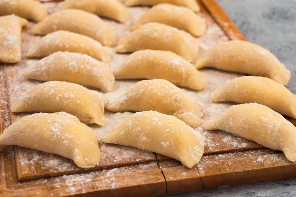 Gnocchi Tagliere Cosparsi Farina — Foto Stock