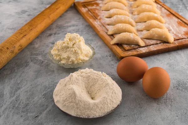 Farina Piatto Rotondo Uova Pollo Ricotta Ingredienti Cucinare Gnocchi Con — Foto Stock