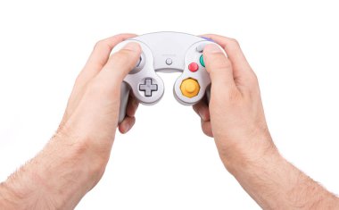 Kırpma yolu ile beyaz arkaplanda video oyunu denetleyici