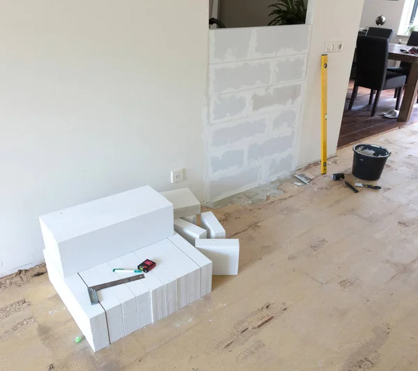 Hafif beton ile küçük bir duvar inşa blokları - kendin yap