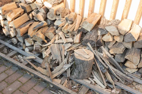 Trocken Gehäckseltes Brennholz Bereit Für Den Winter Rumänien — Stockfoto