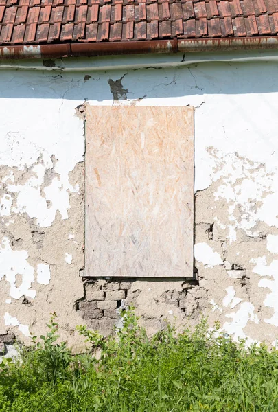 Terk Edilmiş Bir Evde Romanya Nın Kırık Pencere — Stok fotoğraf