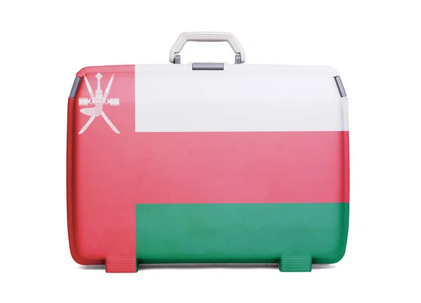 Gebrauchter Kunststoffkoffer Mit Flecken Und Kratzern Bedruckt Mit Fahne Oman — Stockfoto