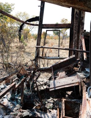 Yol, sürücü koltuğu, Botswana, yanık otobüs