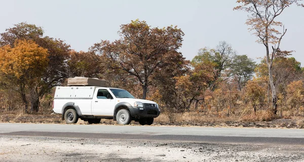 Pickup Truck Rooftop Tent Driving Botswana — Stock Photo, Image