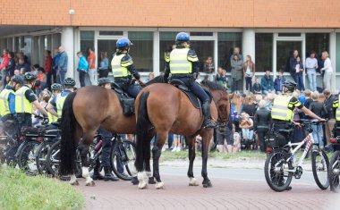 Leeuwarden, Hollanda, 19 Ağustos, 2018: 2018, Leeuwarden, Hollanda dünya kültür başkenti Hollanda polisi.