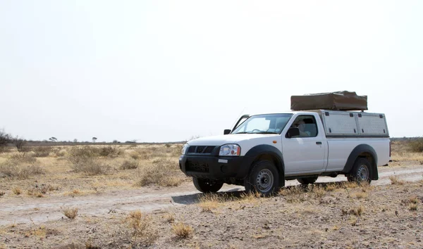 Pickup teherautó vezetés-ban Botswana — Stock Fotó