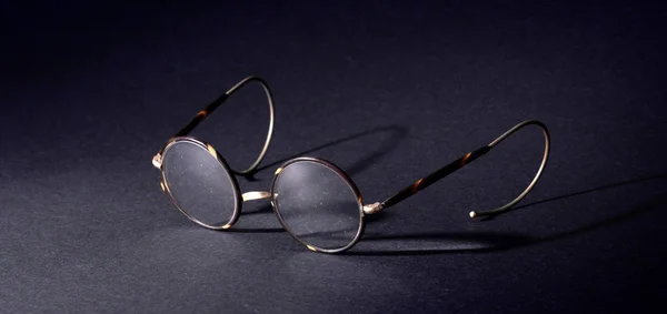 分離されたサングラス — ストック写真