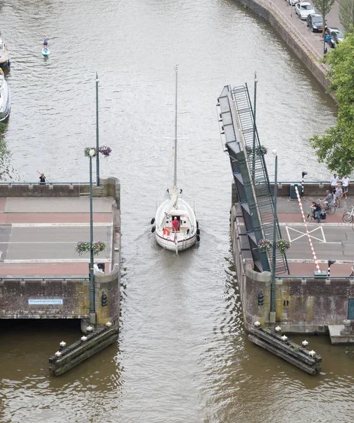 2018 Leeuwarden Netherlands June 2018 Open Bridge Dutch Waterways Tourist — 스톡 사진