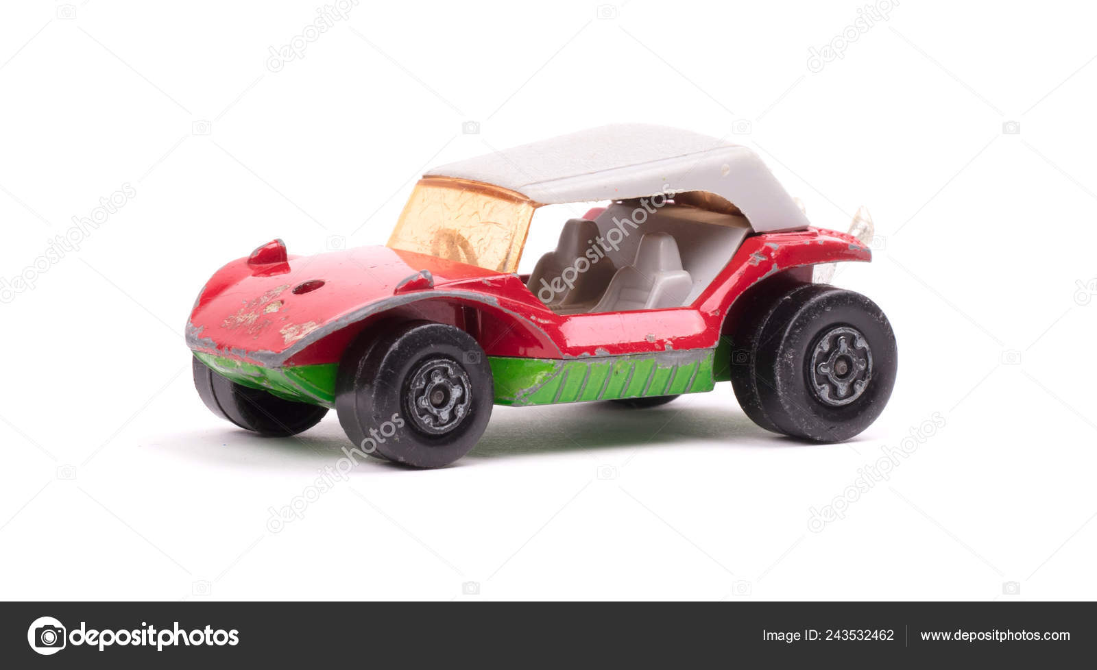 small buggy car