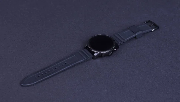 Schwarze Smartwatch isoliert — Stockfoto