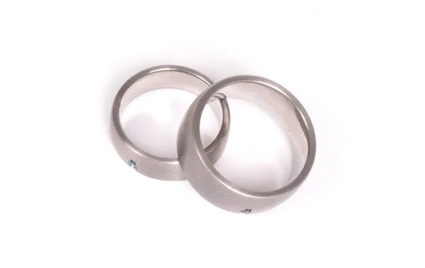 Pair of paladium wedding rings isolated — Stock Photo, Image