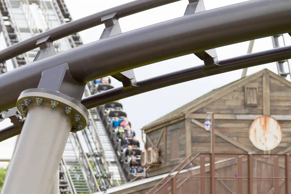 Rollercoaster fun ride amusement park — Stock Photo, Image
