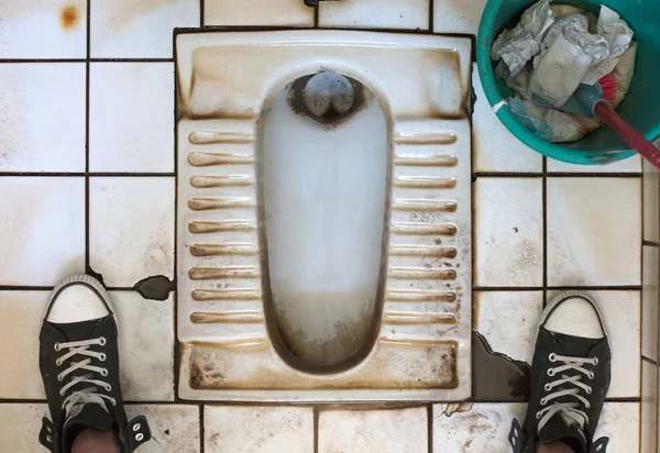 Dirty toilet in Madagascar — Stock Photo, Image