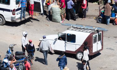 Antananarivo, Madagaskar - 5 Ağustos 2019: Yoğun caddeler