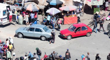 Antananarivo, Madagaskar - 5 Ağustos 2019: Yoğun caddeler