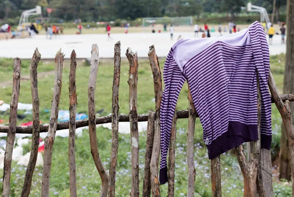 Día de lavandería en Madagascar, secado — Foto de Stock