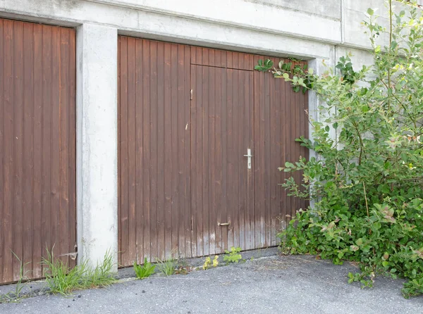 Porta Garagem Velha Feita Madeira Suíça — Fotografia de Stock