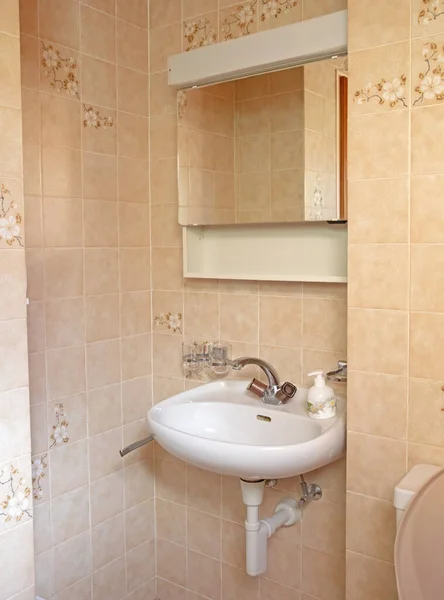 Old Empty Bathroom Brown Tiles 80S — Stock Photo, Image