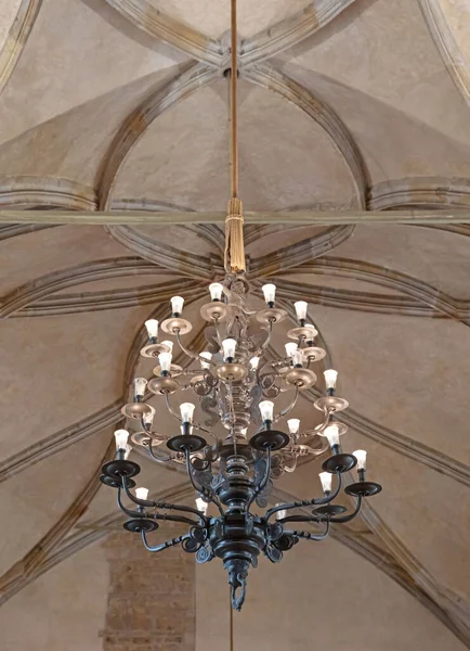 Chandelier Metal Large Chandelier Old Ceiling — Stock Photo, Image