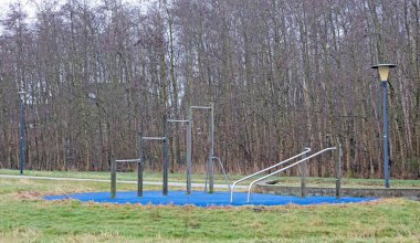 Açık havada küçük boş bir fitne yeri, Hollanda.