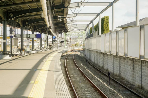 Plataforma Tren Aire Libre Vía Férrea Día Soleado — Foto de Stock