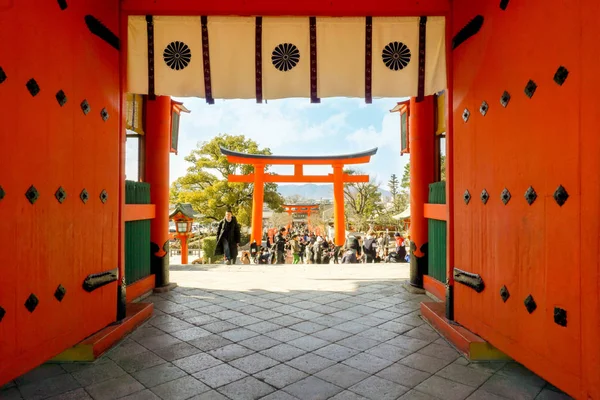 Kyoto Japão Maio 2018 Grandes Portões Madeira Vermelhos Poste Torii — Fotografia de Stock