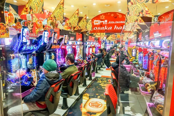 Osaka, Japonya, 19 Ağustos 2018: Japon langırt iç 