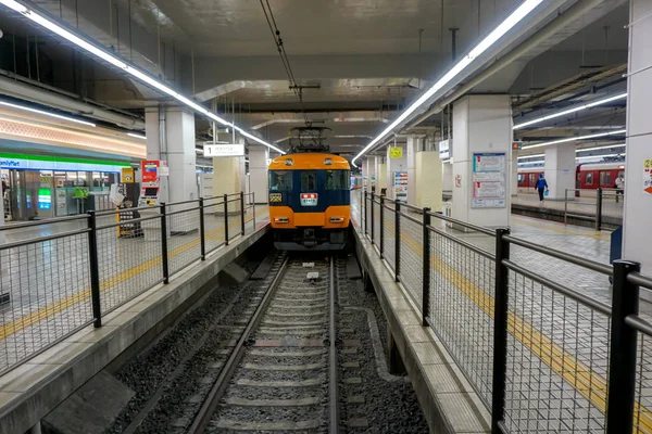 Kyoto Japón Enero 2019 Perspectiva Frente Metro Japón Estacionado Plataforma —  Fotos de Stock