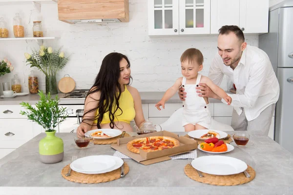 Happy Family Home Kitchen Married Couple Small Child Pregnant Woman — Stock Photo, Image