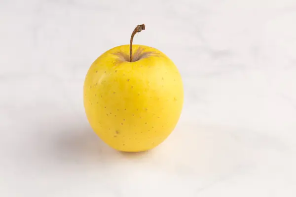 Beautiful Yellow Apple Marble Background — Stock Photo, Image