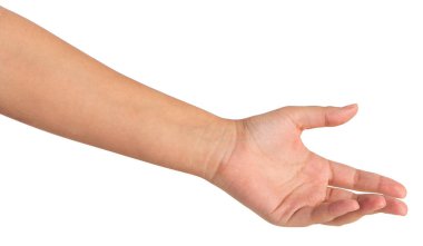 Beyaz bir arka planda kesilmiş genç bir kadının kolu ve eli.