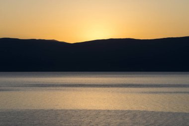 Sibirya Deniz baykal gün batımında