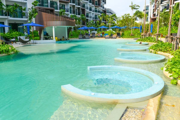Pattaya Thailand Abril 2016 Relaxante Jacuzzi Livre Big Blue Pool — Fotografia de Stock