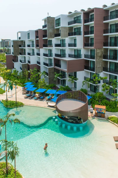 Pattaya Thailand Abril 2016 Pessoas Relaxando Big Blue Pool Férias — Fotografia de Stock