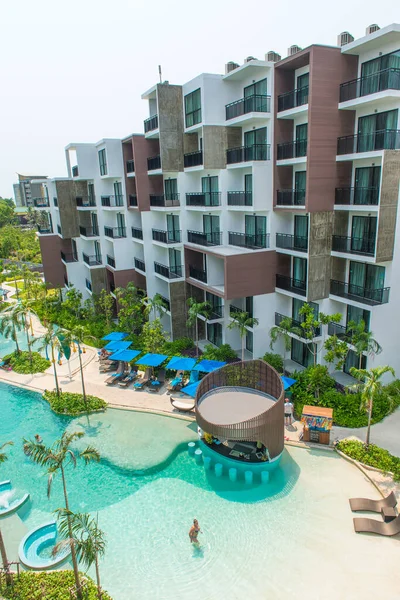 Pattaya Tailandia Abril 2016 Relajándose Big Blue Pool Vacaciones Verano —  Fotos de Stock