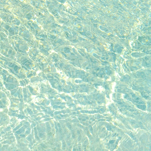 Piscina Agua Azul Con Efecto Reflexión Ola Luz Solar —  Fotos de Stock