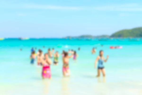 Verschwommene Menschen Die Sich Strand Entspannen Hintergrundkonzept Für Den Sommerurlaub — Stockfoto