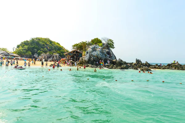 Phang Nga Thailand Марта Туристы Пловцы Веселятся Пляже Летом Острове — стоковое фото