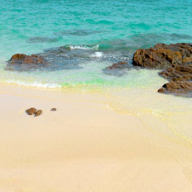 Taşlı kumsal. Koh Samet - Khao Laem Ya Milli Parkı, Rayong, Tayland Körfezi