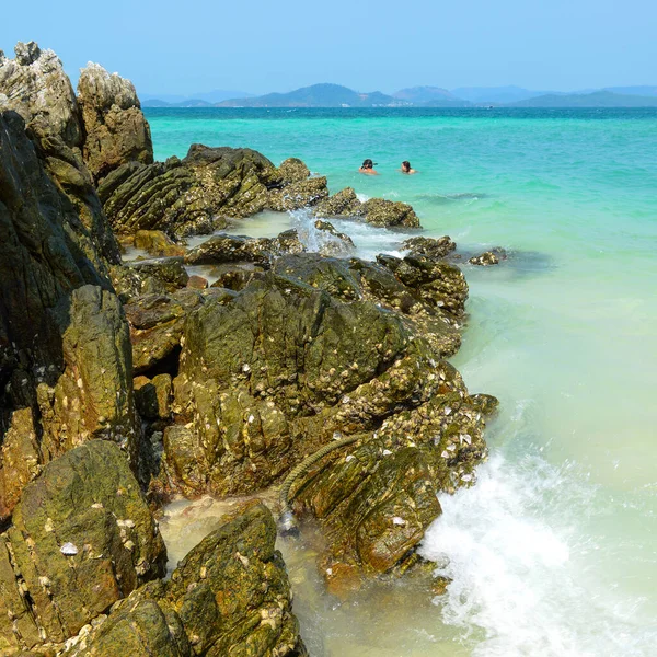 Phang Nga Tailandia Marzo Pareja Estaba Buceando Turistas Playa Las —  Fotos de Stock