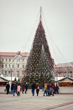 Litvanya. Vilnius. Vilnius Noel ağacı. 3 Ocak 2018