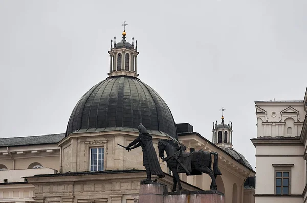 Litvanya Vilnius Gediminus Büyük Dük Gedimin Katedral Meydanı Vilnius Heykeli — Stok fotoğraf