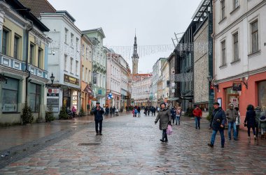 Estonya. Tallinn. Tallinn eski şehir tarihi evlerde. 2 Ocak 2018