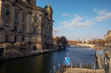 Almanya. Berlin. Berlin Spree Nehri çıkabilir. 16 Şubat 2018