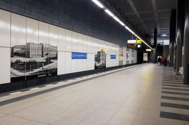 Almanya. Berlin. Berlin Metro İstasyonu. 17 Şubat 2018