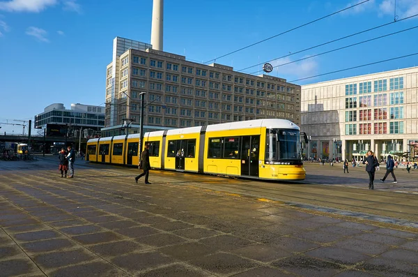 Duitsland Berlin Tram Het Plein Alexanderplatz Berlijn Februari 2018 — Stockfoto